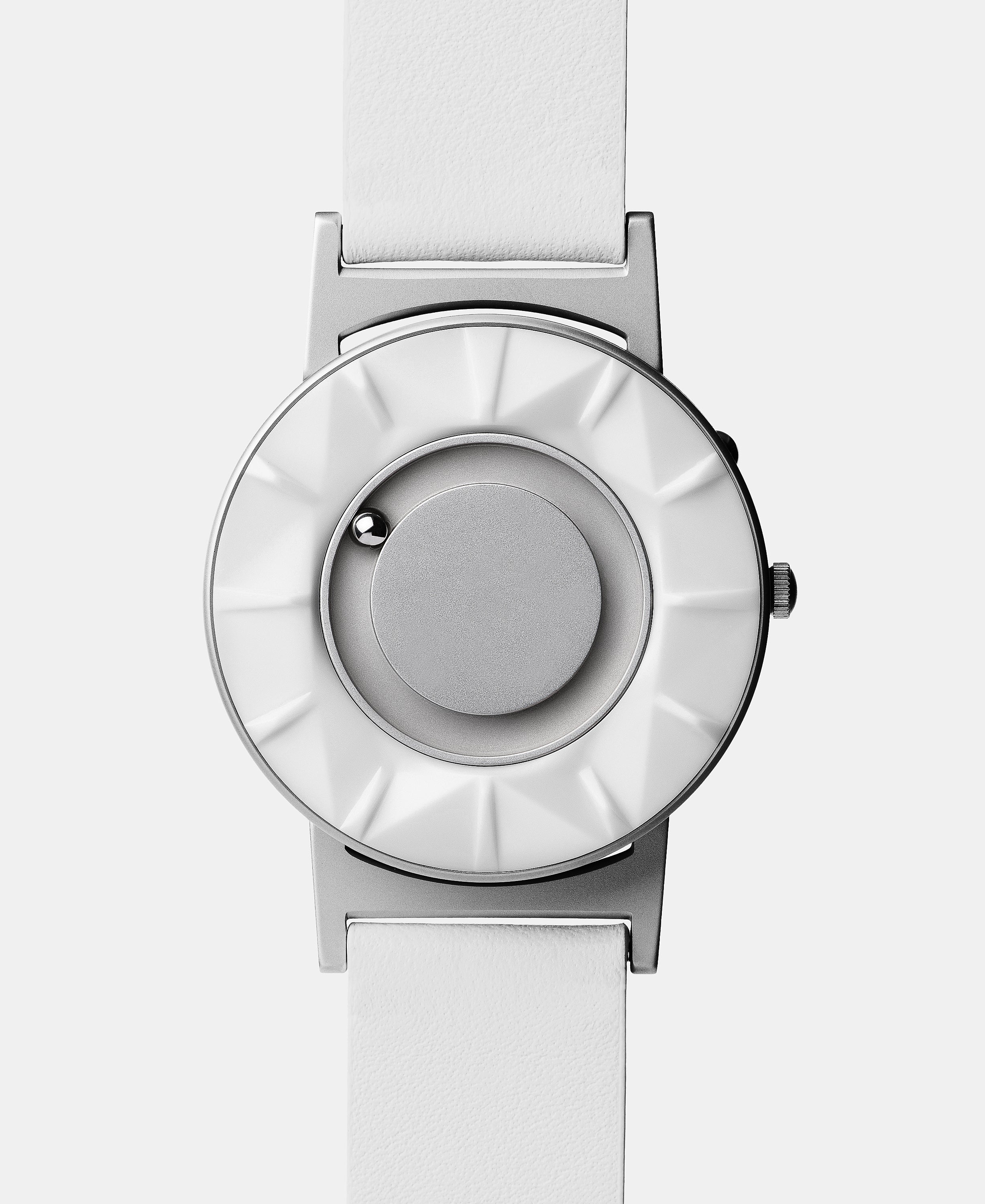 Bradley Element White - Image 3